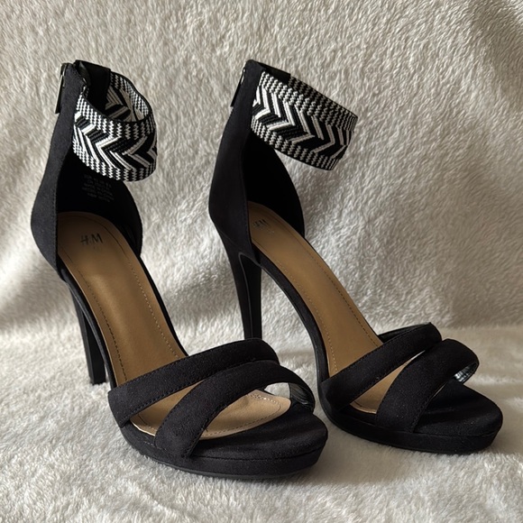 H&M Shoes - H&M Black and White Strappy Heels (size 40)